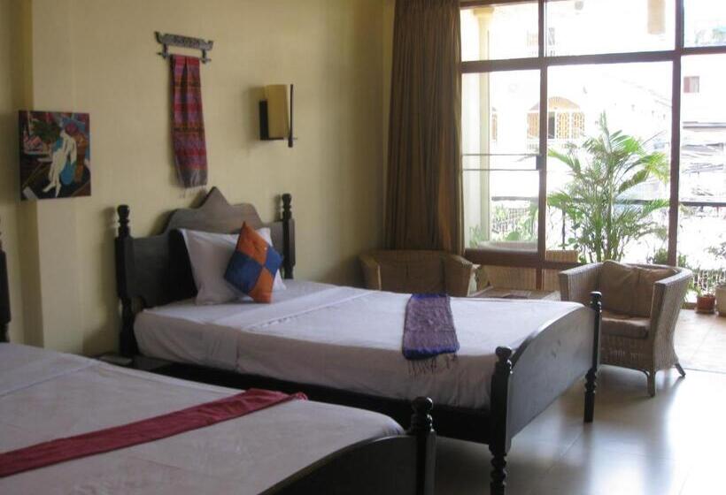 חדר סופריור עם מרפסת, Comfort House