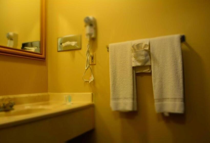 غرفة قياسية داخلية, Crystal Cove