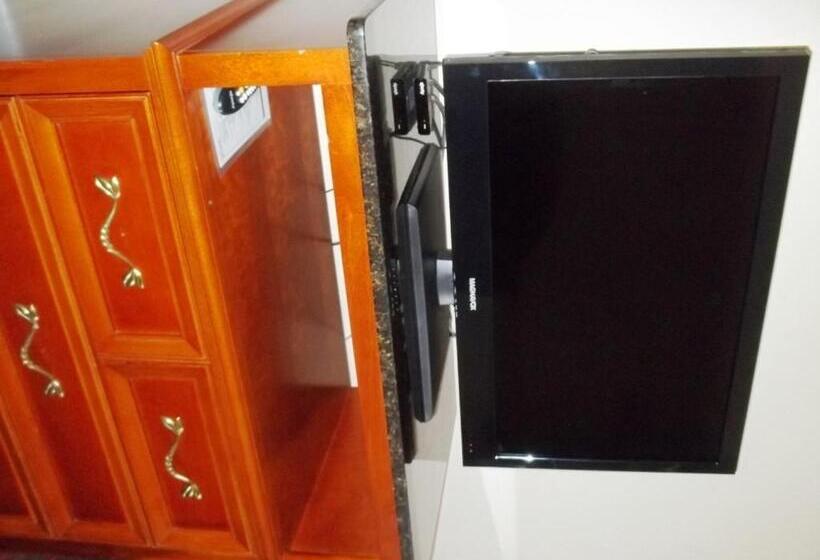 غرفة قياسية, Crystal Cove