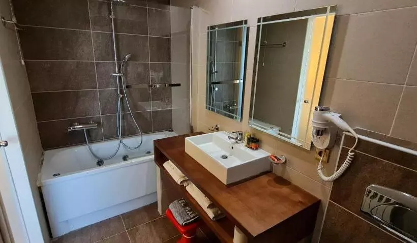 エグゼクティブ スイート、バルコニー付き, Manthos Mountain Resort & Spa
