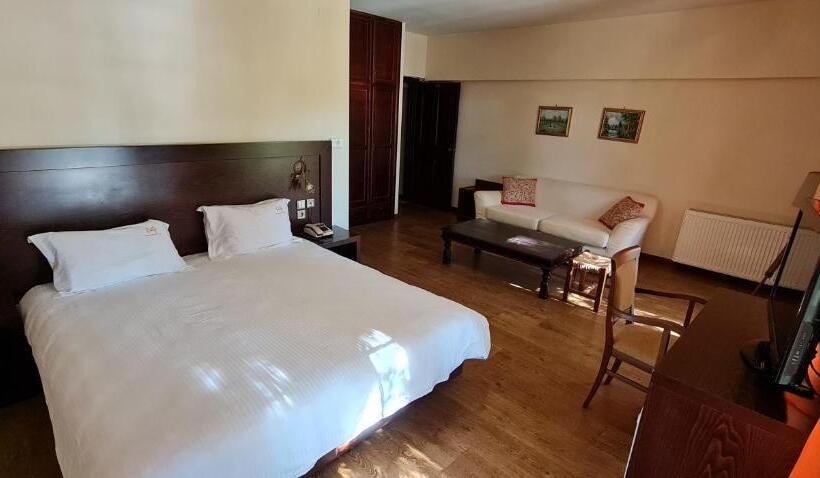 带阳台的行政套房, Manthos Mountain Resort & Spa