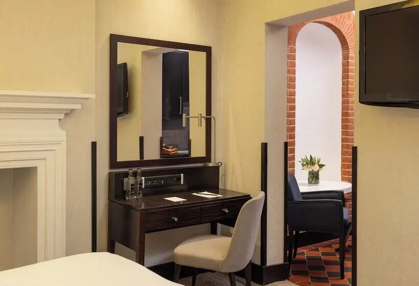 استودیوی استاندارد, Montcalm Brewery Townhouse