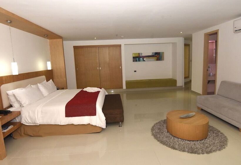 مجموعه ویستا شهر, Radisson Diamond Barranquilla