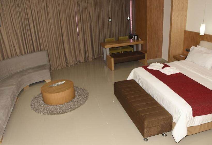 مجموعه ویستا شهر, Radisson Diamond Barranquilla