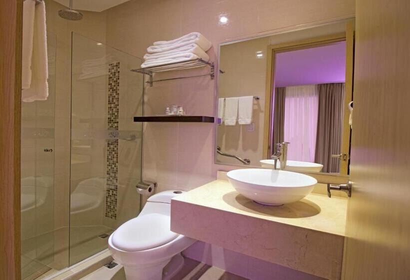 مجموعه ویستا شهر, Radisson Diamond Barranquilla