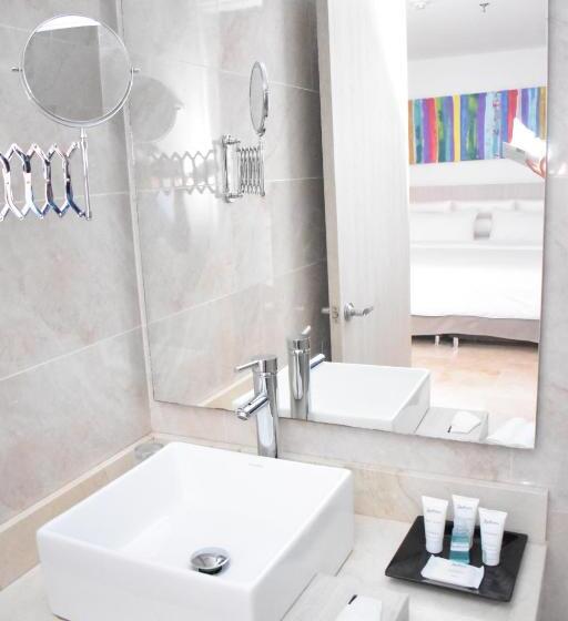 اتاق استاندارد با 2 تخت دوبل, Radisson Diamond Barranquilla