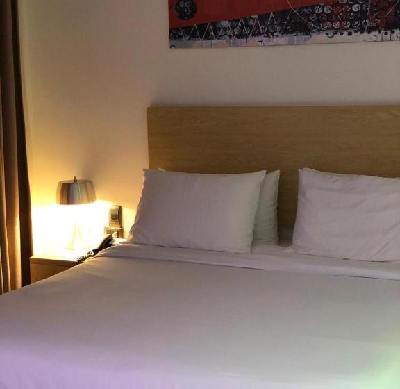 اتاق استاندارد با چشم‌انداز شهر, Radisson Diamond Barranquilla