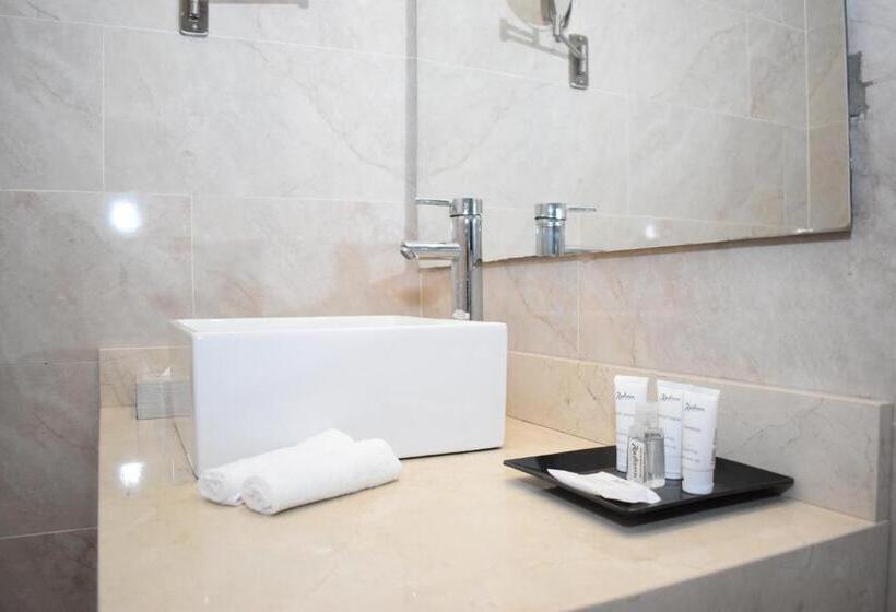 استودیو استاندارد با تخت کینگ, Radisson Diamond Barranquilla