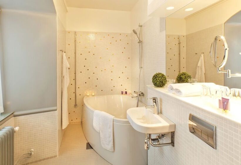 수피리어 룸, Rosersbergs Slottshotell