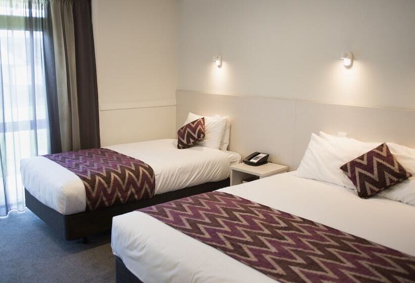 Номер Стандарт Вид на Озеро, Wanaka