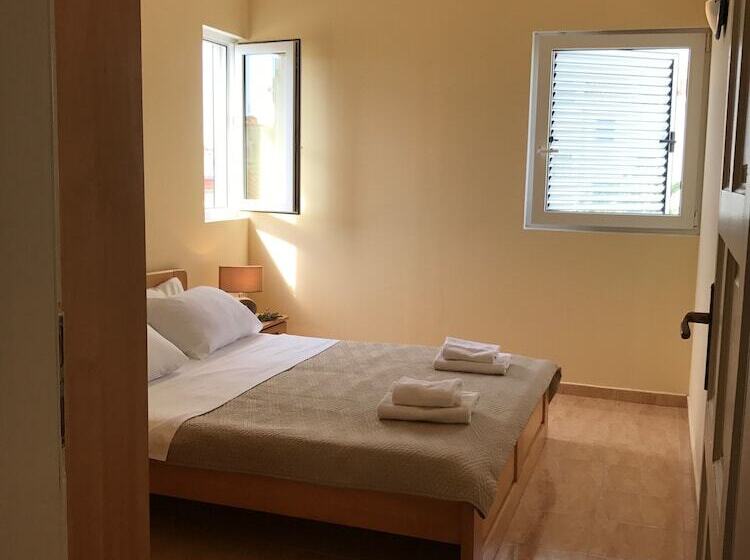 דירת חדר נוף לבריכה, Illyrian Resort