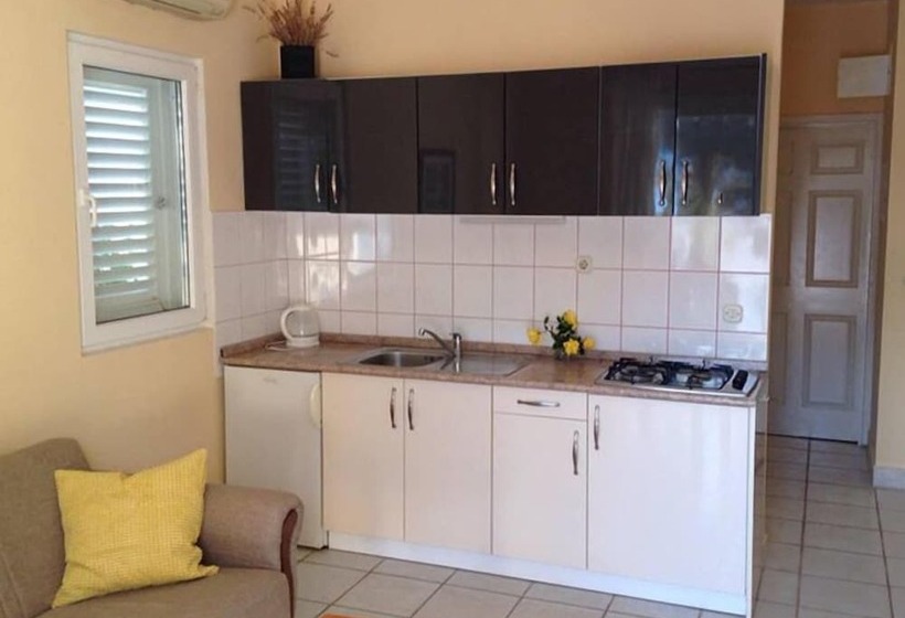 דירת חדר, Illyrian Resort