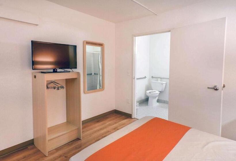 スタンダードルーム, Motel 6 Huntsville, Tx