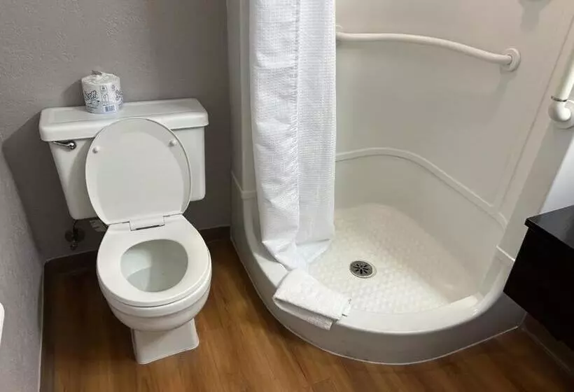 プレミアム4ベッドルーム, Motel 6 Stanton, Ca