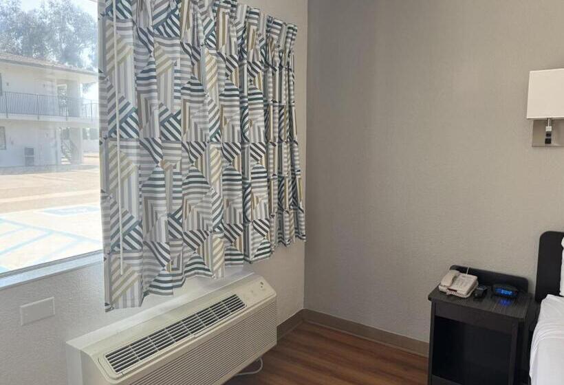 חדר סופריור, Motel 6 Stanton, Ca