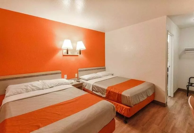 デラックスルーム, Motel 6 Huntsville, Tx