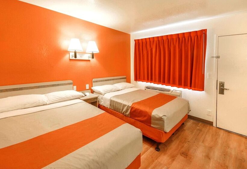 Номер Deluxe, Motel 6 Huntsville, Tx