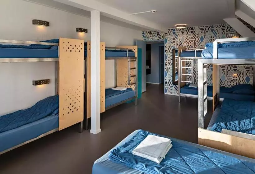 ルームシェアのワンベッド, Stayokay Hostel Terschelling