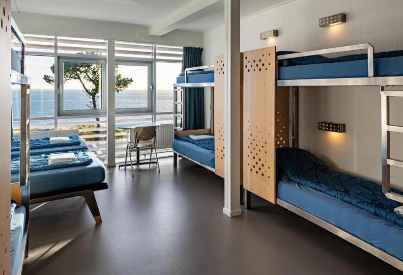 ルームシェアのワンベッド, Stayokay Hostel Terschelling