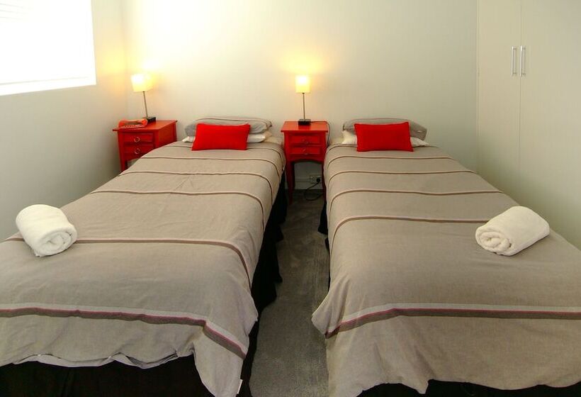 带2个卧室的公寓, Tradewinds Apartments