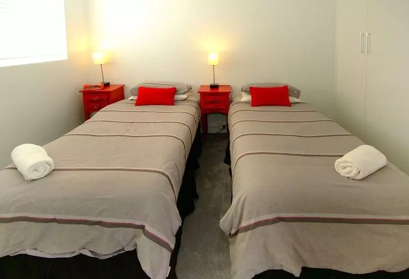 Huoneisto 2 Makuuhuonetta, Tradewinds Apartments