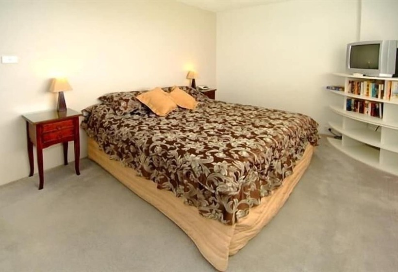 带2个卧室的公寓, Tradewinds Apartments