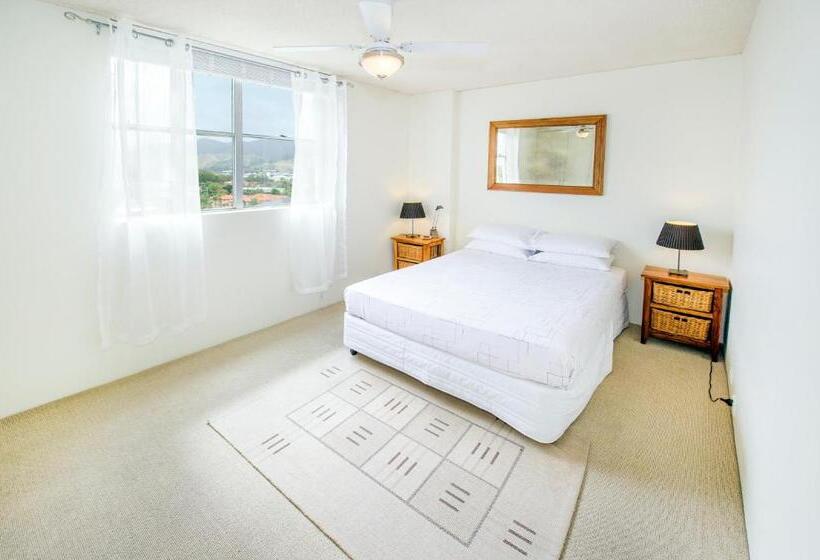 海の見える２ベッドルームアパートメント, Tradewinds Apartments
