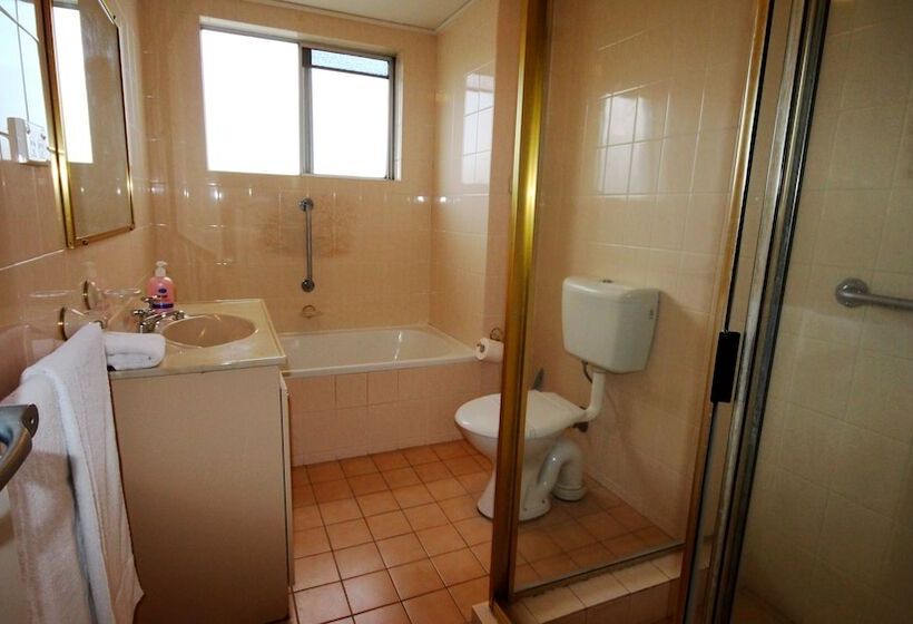 带2个卧室的公寓, Tradewinds Apartments