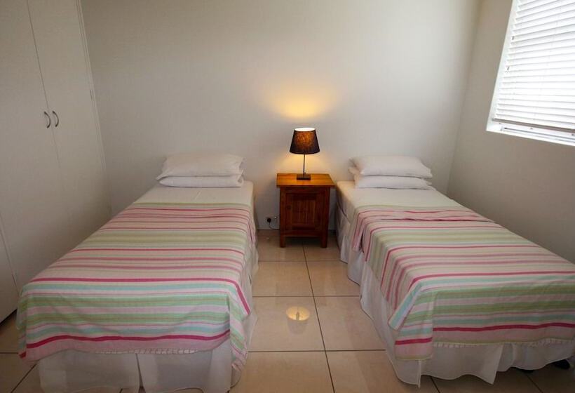 带2个卧室的公寓, Tradewinds Apartments