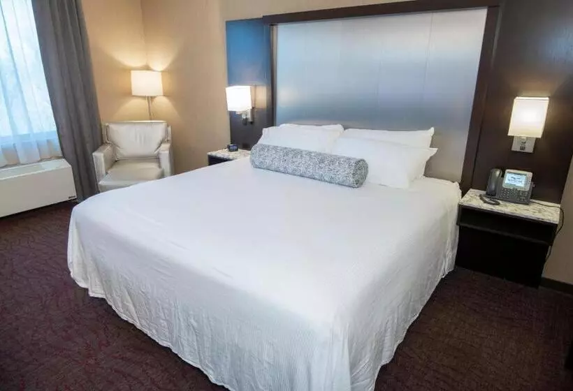 キングサイズベッドのスタンダードルーム, Winriver Resort And Casino