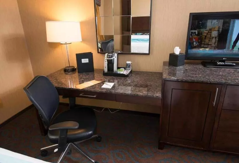 キングサイズベッドのスタンダードルーム, Winriver Resort And Casino