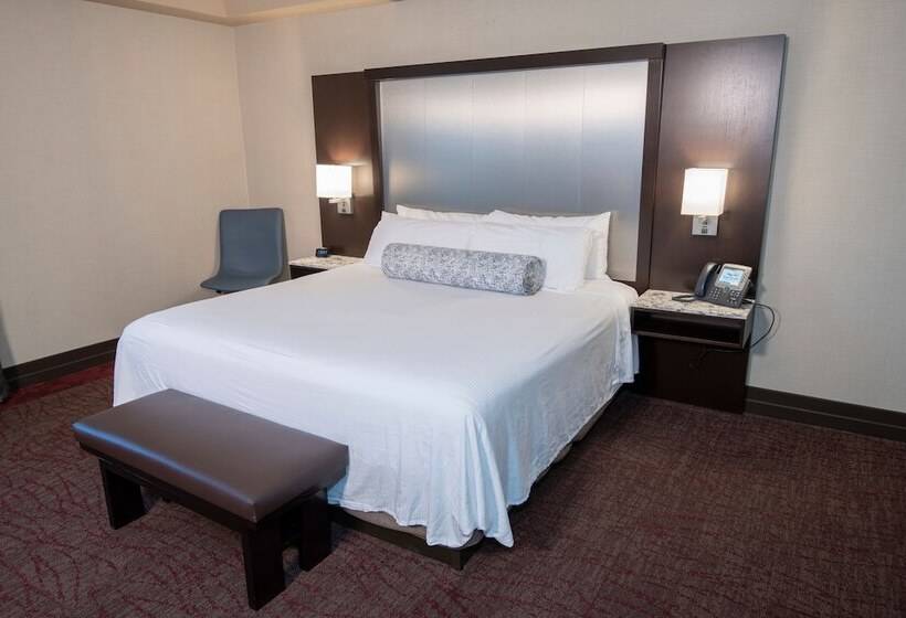 جناح, Winriver Resort And Casino