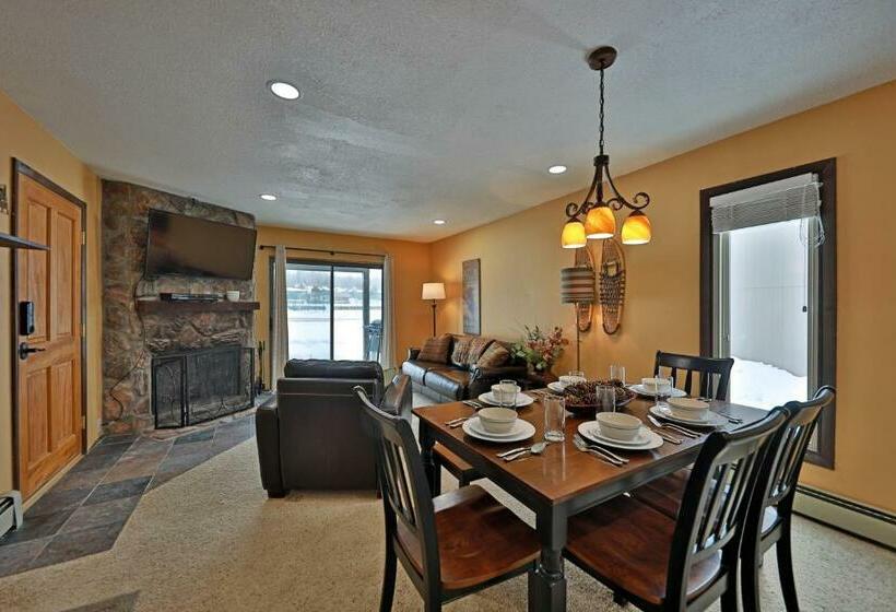 2ベッドルームアパートメント, Meadowridge 0401