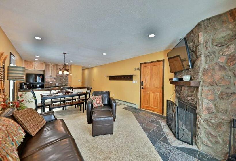 2ベッドルームアパートメント, Meadowridge 0401