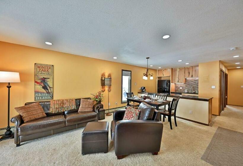 2ベッドルームアパートメント, Meadowridge 0401