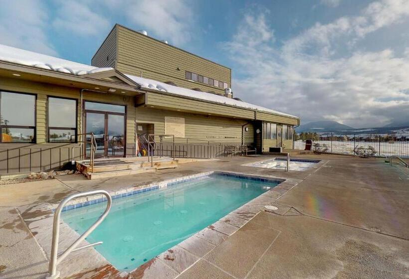 2ベッドルームアパートメント, Meadowridge 0401