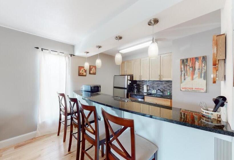 Апартаменты 2 Спальни, Meadowridge 0401