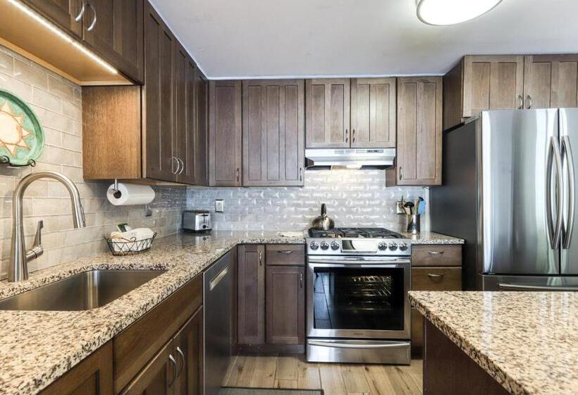 آپارتمان 1 خوابه, Mt View 33 | Discover Sunriver