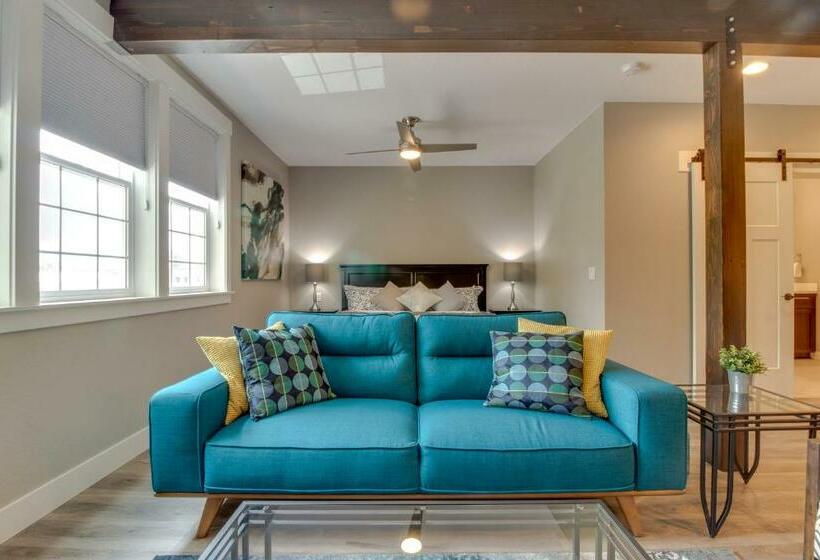 标准工作室, Johnson Street Studio