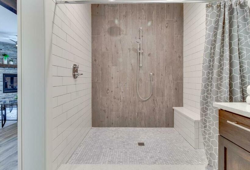 标准工作室, Johnson Street Studio