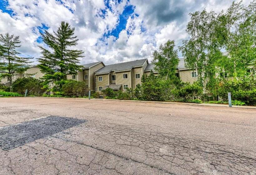 Апартаменты 2 Спальни, Sugarbush Ski In/ski Out   2 Bed 2 Bath Apartment In Warren