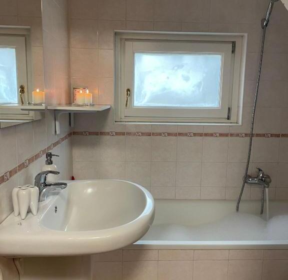 اتاق استاندارد, La Camera Di Lidia