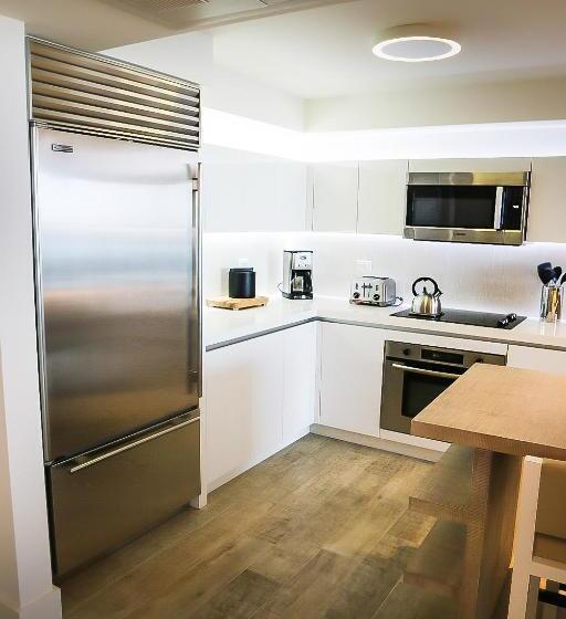 Апартаменты 1 Спальня Вид на Бассейн, 1 Hotel & Homes Miami Beach Oceanfront Residence Suites By Joe Semary