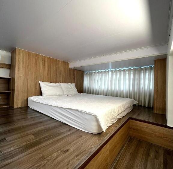 آپارتمان 1 خوابه با بالکن, Era Apartment đông Tác