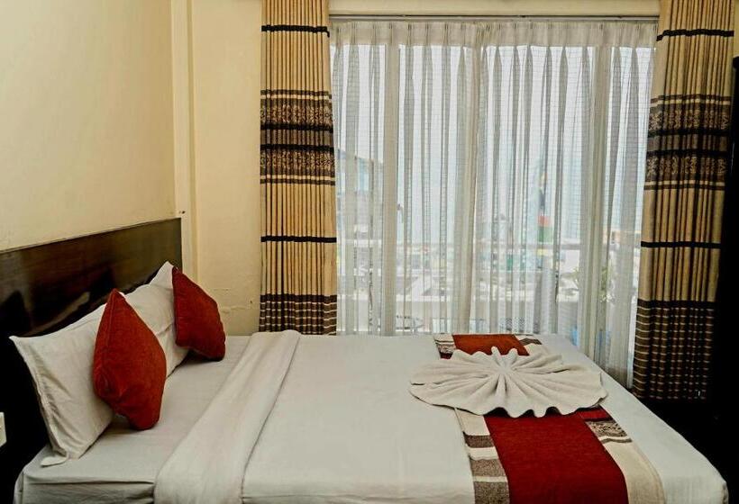 اتاق استاندارد با چشمانداز دریاچه, Kunja