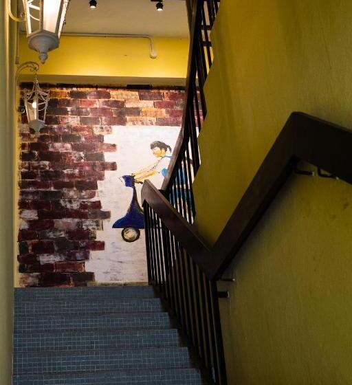 חדר סטנדרט לשלושה עם חדר אמבטיה משוף, Mac Inn 94