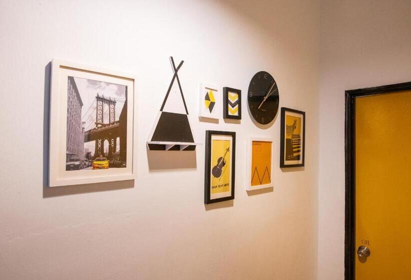 חדר משפחתי חדר אמבטיה משותף, Mac Inn 94