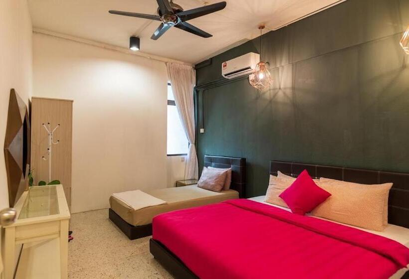 בית, 4 חדרי שינה, Mac Inn 94