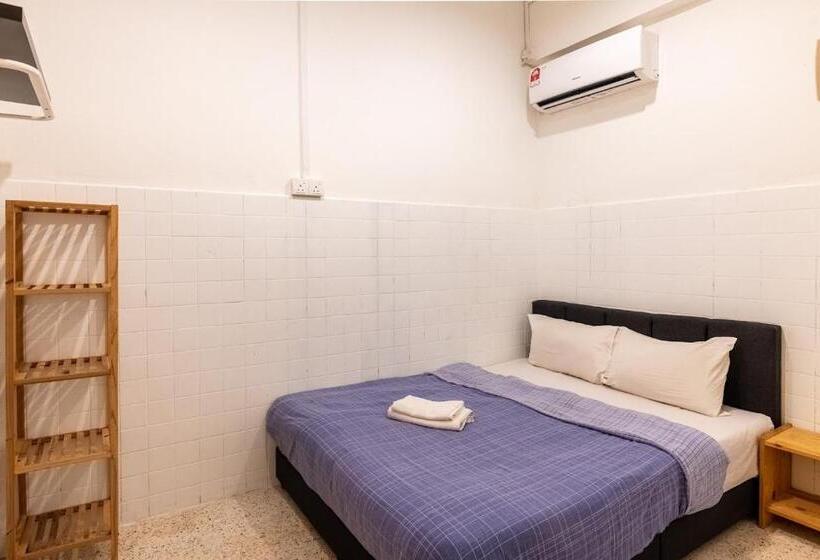 חדר משפחתי חדר אמבטיה משותף, Mac Inn 94