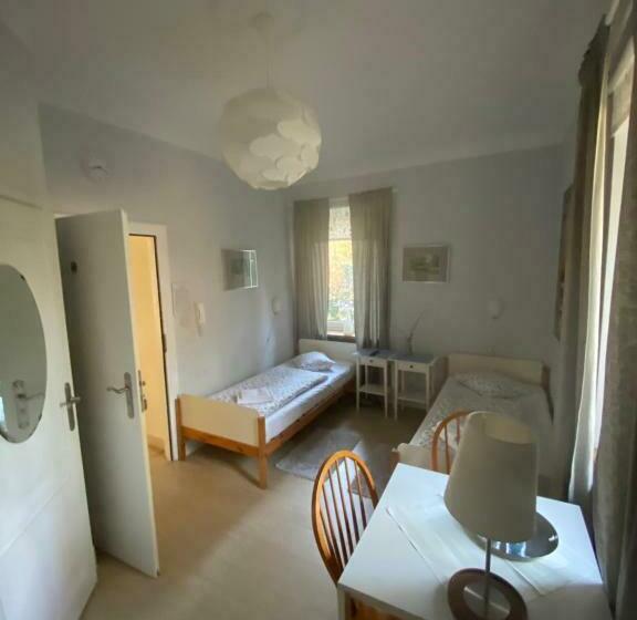 스탠다드 룸, Krzysin